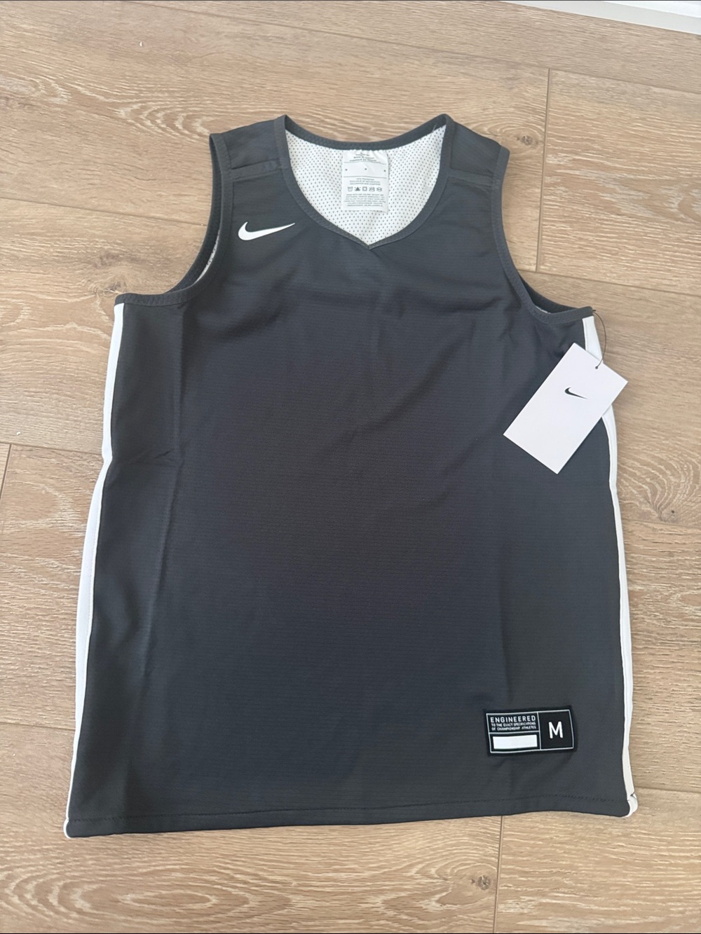 NWT Nike Kids Reversible Grey & White Basketball Jersey 🏀 🏫 📚